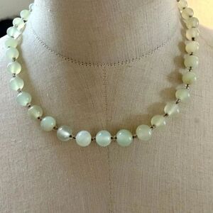 Vintage green Beaded Necklace – Mid-Century